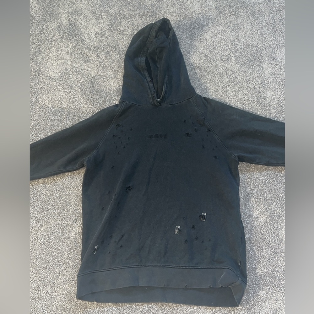 OBEY worldwide hoodie (distressed)🖤🧞‍♀️